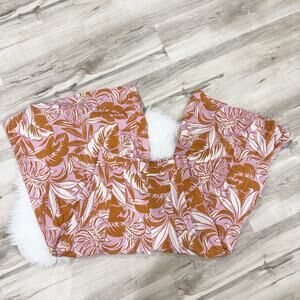 Petal & Pup Wide Leg Floral Gauchos Pants Small Elastic Waist Flowy LB